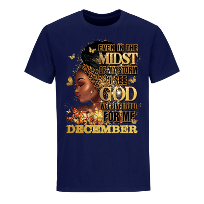 MIDST QUEEN DECEMBER